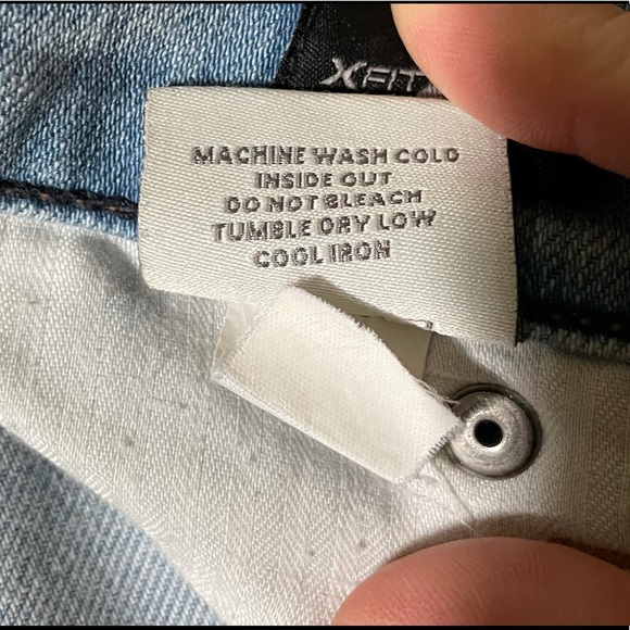 Henry & Belle Ankle Jeans - Picture 7 of 8